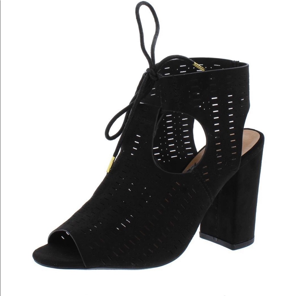 Heels - Picture 1 of 3